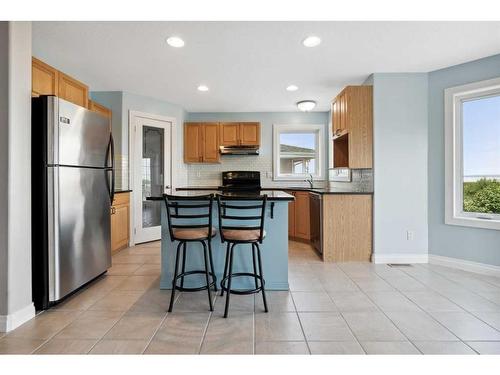 58 Sunset Harbour, Rural Wetaskiwin No. 10, County Of, AB - Indoor Photo Showing Kitchen