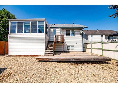 75 Kerr Close, Red Deer, AB - Outdoor