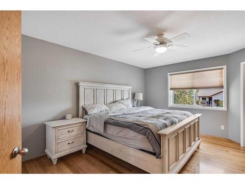 75 Kerr Close, Red Deer, AB - Indoor Photo Showing Bedroom