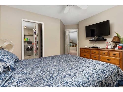 6604 55 Avenue, Camrose, AB - Indoor Photo Showing Bedroom