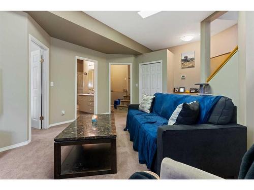 6604 55 Avenue, Camrose, AB - Indoor Photo Showing Living Room