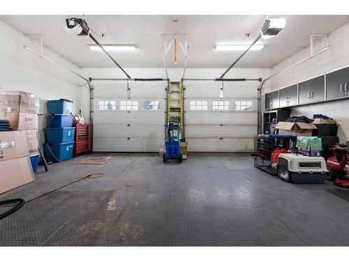 6604 55 Avenue, Camrose, AB - Indoor Photo Showing Garage