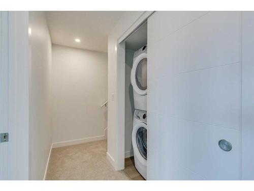 86-2117 81 Street Sw, Calgary, AB - Indoor Photo Showing Laundry Room