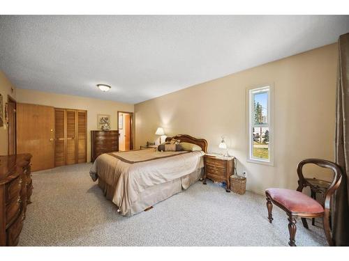 37550 C & E Trail, Rural Red Deer County, AB - Indoor Photo Showing Bedroom