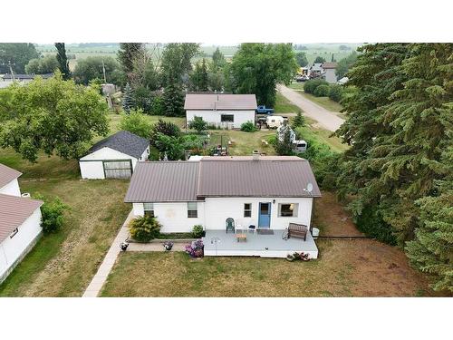 322 Main Street, Elnora, AB - Outdoor