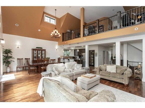 431 Summer Crescent, Rural Ponoka County, AB - Indoor Photo Showing Living Room