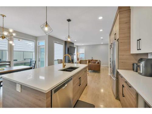 20 Ellington Crescent, Red Deer, AB - Indoor Photo Showing Kitchen With Double Sink With Upgraded Kitchen