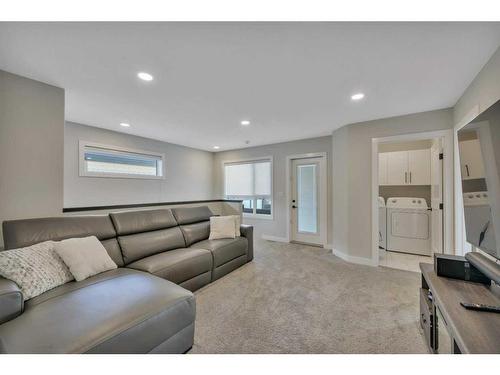 20 Ellington Crescent, Red Deer, AB - Indoor Photo Showing Living Room