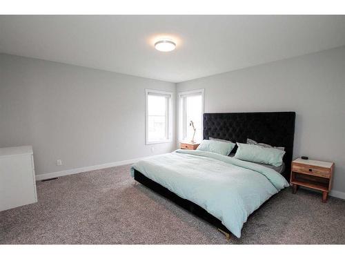 33 Larratt Close, Red Deer, AB - Indoor Photo Showing Bedroom