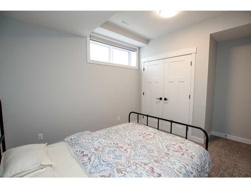 33 Larratt Close, Red Deer, AB - Indoor Photo Showing Bedroom