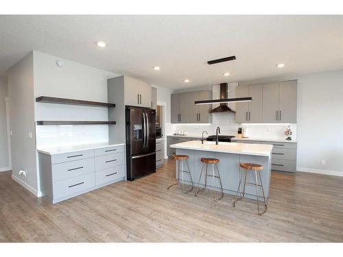 33 Larratt Close, Red Deer, AB - Indoor Photo Showing Kitchen