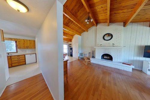 214 8 Avenue Ne, Sundre, AB - Indoor With Fireplace