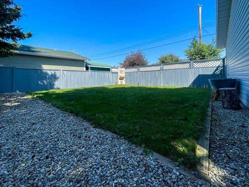 214 8 Avenue Ne, Sundre, AB - Outdoor