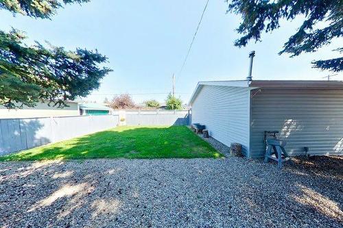 214 8 Avenue Ne, Sundre, AB - Outdoor