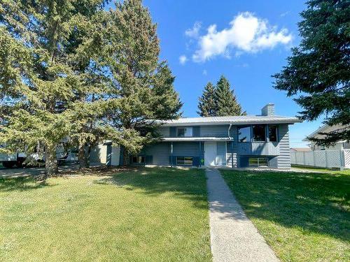 214 8 Avenue Ne, Sundre, AB - Outdoor With Deck Patio Veranda