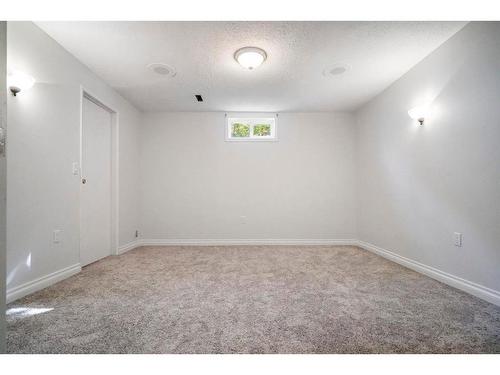 4405 66 Street, Camrose, AB - Indoor Photo Showing Other Room