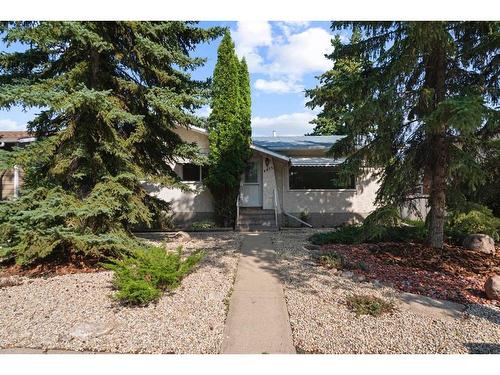 4405 66 Street, Camrose, AB - Outdoor