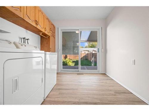 4405 66 Street, Camrose, AB - Indoor Photo Showing Laundry Room