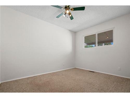 4405 66 Street, Camrose, AB - Indoor Photo Showing Other Room