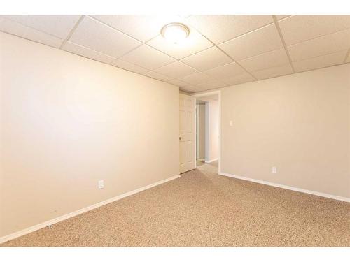 4607 54 Street, Stettler, AB - Indoor Photo Showing Other Room