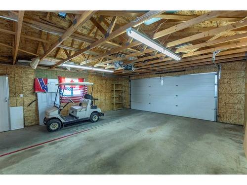 4607 54 Street, Stettler, AB - Indoor Photo Showing Garage