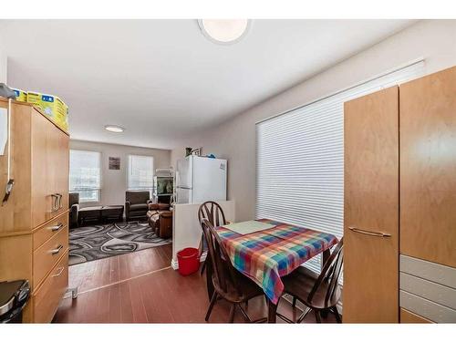 2714 74 Avenue Se, Calgary, AB - Indoor Photo Showing Dining Room