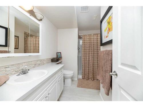 42 Osmond Close, Red Deer, AB - Indoor Photo Showing Bathroom