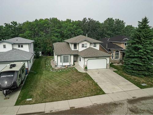 42 Osmond Close, Red Deer, AB - Outdoor