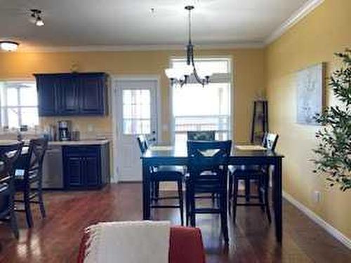 13 Cherry Se, Three Hills, AB - Indoor Photo Showing Dining Room