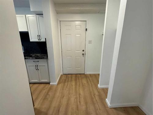 #F4-35 Nash Street, Red Deer, AB - Indoor Photo Showing Other Room