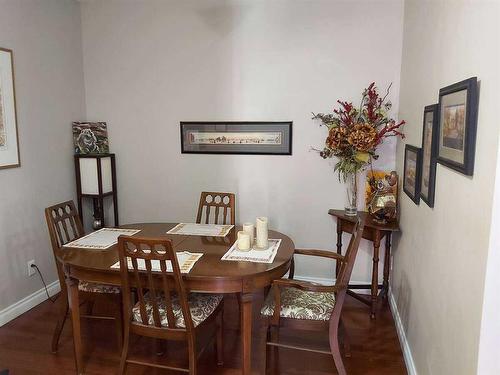 401-716 5 Street Ne, Calgary, AB - Indoor Photo Showing Dining Room