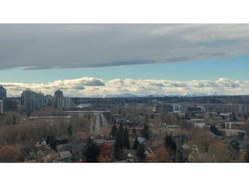 401-716 5 Street Ne, Calgary, AB - Outdoor With View