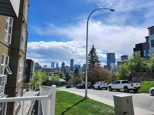 401-716 5 Street Ne, Calgary, AB - Outdoor