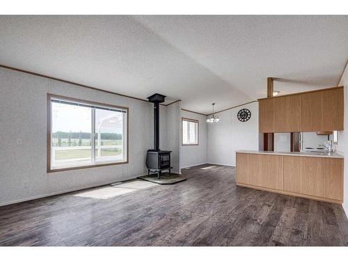 33073 Range Road 62, Rural Mountain View County, AB - Indoor With Fireplace