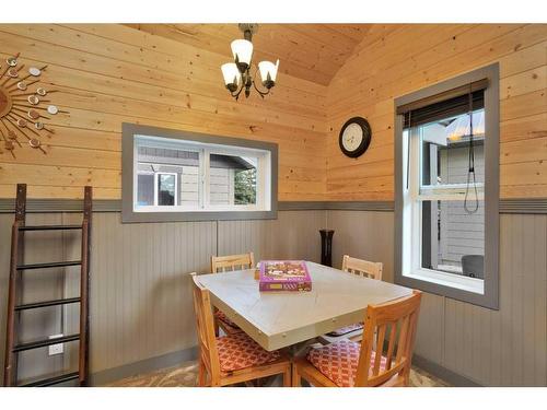 103-73014 Highway 591, Rural Clearwater County, AB - Indoor Photo Showing Dining Room