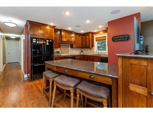 115-28342 Township Road, Rural Red Deer County, AB - Indoor Photo Showing Kitchen