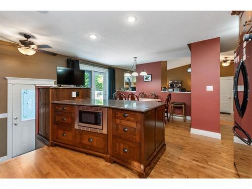 115-28342 Township Road, Rural Red Deer County, AB - Indoor Photo Showing Kitchen