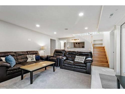 27007 Township Road 384, Rural Red Deer County, AB - Indoor Photo Showing Living Room