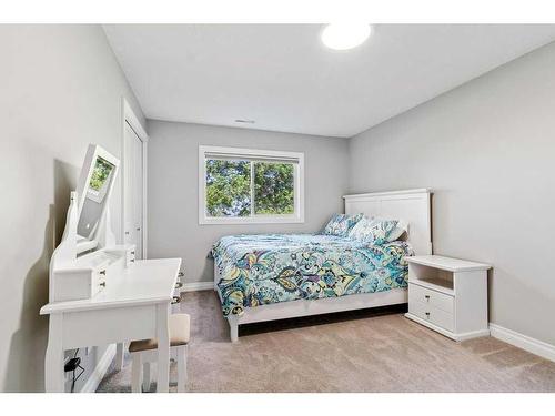 27007 Township Road 384, Rural Red Deer County, AB - Indoor Photo Showing Bedroom