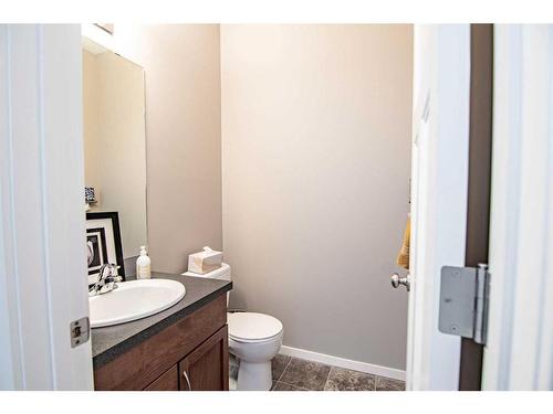 20 Tallman Close, Red Deer, AB - Indoor Photo Showing Bathroom