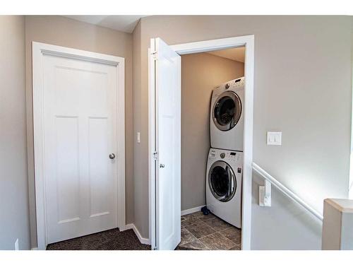 20 Tallman Close, Red Deer, AB - Indoor Photo Showing Laundry Room