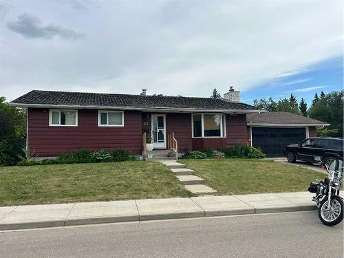 63 Selkirk Boulevard, Red Deer, AB - Outdoor