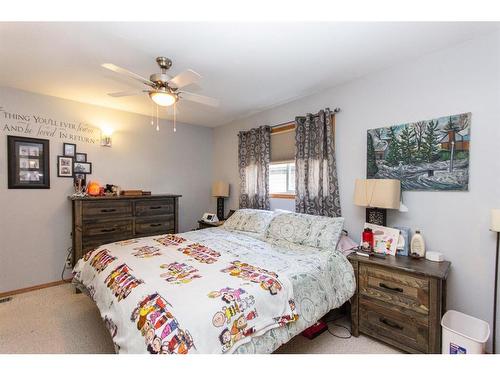 144 Ammeter Close, Red Deer, AB - Indoor Photo Showing Bedroom