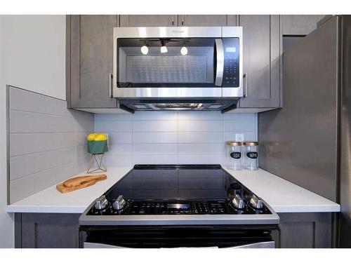 14649 1 Street Ne, Calgary, AB - Indoor Photo Showing Kitchen