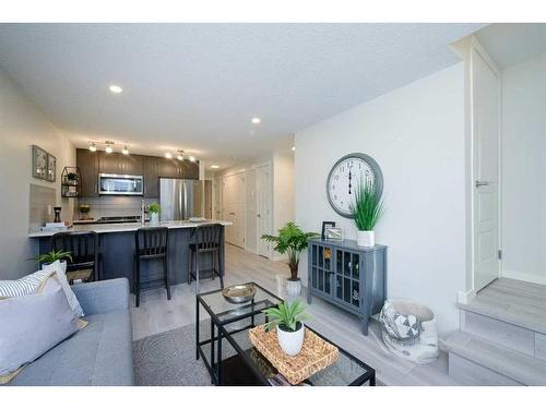 14649 1 Street Ne, Calgary, AB - Indoor Photo Showing Living Room