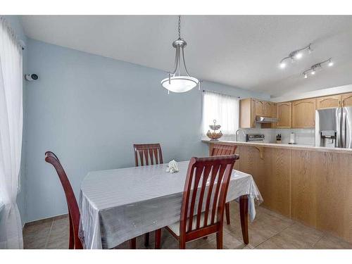 50 Jewell Street, Red Deer, AB - Indoor Photo Showing Dining Room