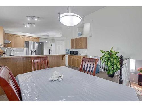 50 Jewell Street, Red Deer, AB - Indoor Photo Showing Dining Room