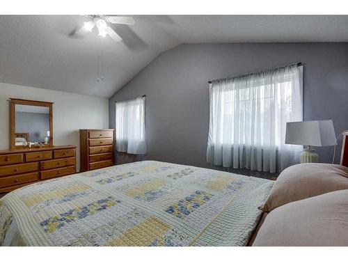 50 Jewell Street, Red Deer, AB - Indoor Photo Showing Bedroom