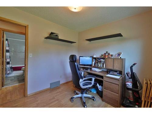 20055 Hwy 53, Rural Stettler No. 6, County Of, AB - Indoor Photo Showing Office