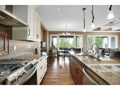 42 Coachill Street, Blackfalds, AB - Indoor Photo Showing Kitchen With Double Sink With Upgraded Kitchen